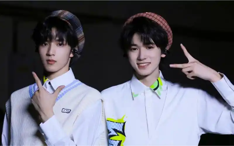 时代少年团宋亚轩刘耀文,吻文轩轩的弟弟像他俩一样可爱