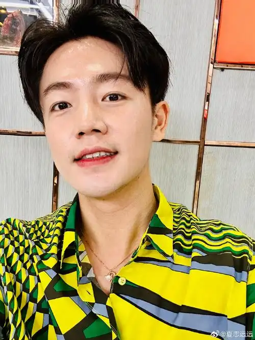 边伯贤回应曾出演中国抗日神剧##伯贤终于看到了这张图