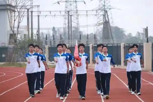 珠海市田家炳中学举行2023-2024学年第二学期开学典礼_徐汝成_议程_朱