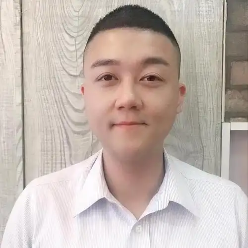 寸头发型最有男性魅力,硬朗帅气,适合各种脸型的男生去剪|圆脸|发蜡