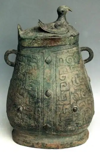 西周青铜鸟盖变形兽纹壶