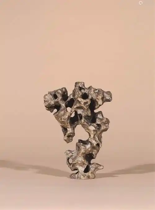 民国瓷胎仿太湖石山子摆件