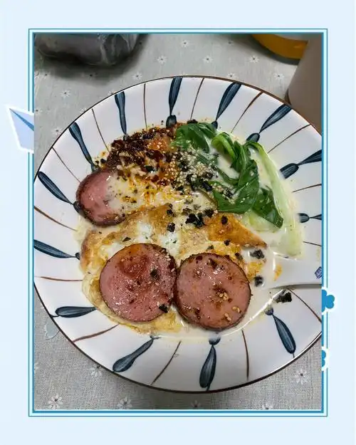 一人食晚餐:牛奶泡面的简单做法 🥚🥛