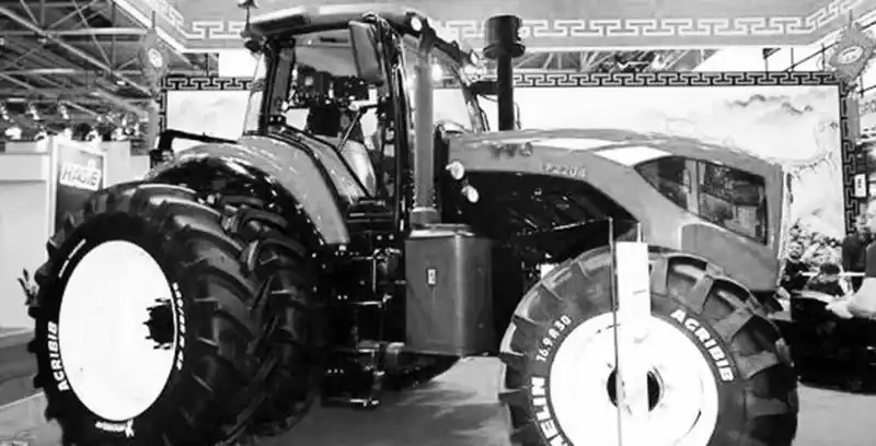 东方红lf2204型拖拉机