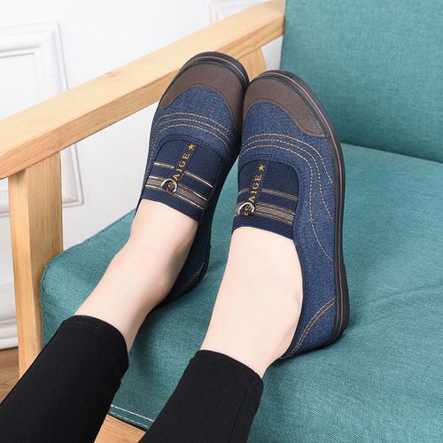 女帆布鞋防滑中老年人老北京布鞋女士妈妈下地干活的鞋一脚蹬春季