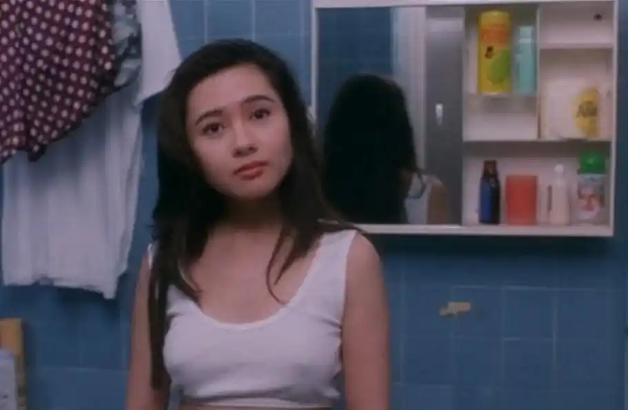 17岁就被黄百鸣捧红嫁两任老公都丑死了如今19岁女儿长这样