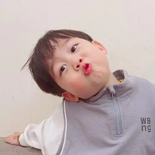 小男孩男生头像