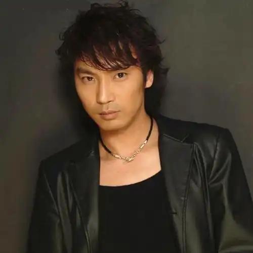 相似艺人: 黄鹤翔甘萍火风景岗山尹相杰  播放热门歌曲   关注歌手