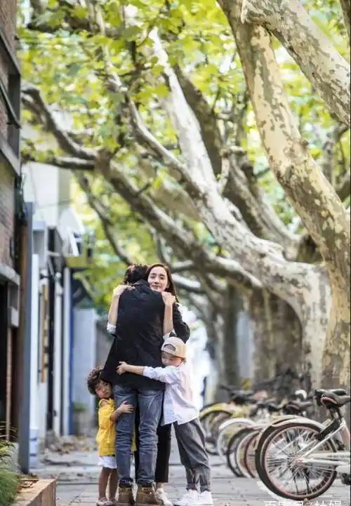 王智:难得的电影脸,《新乌龙院》中有故事的女人_角色_展现_人物