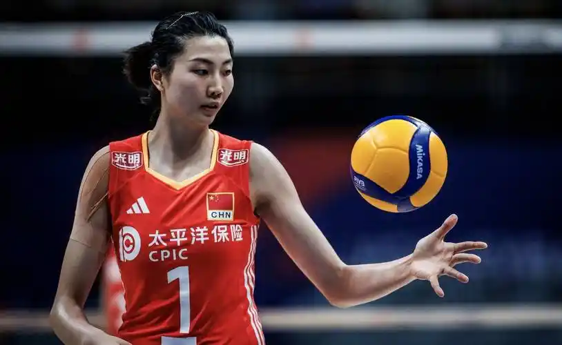 袁心玥为何低迷?二传或是主因,蔡斌拒绝姚迪影响女排队长发挥?