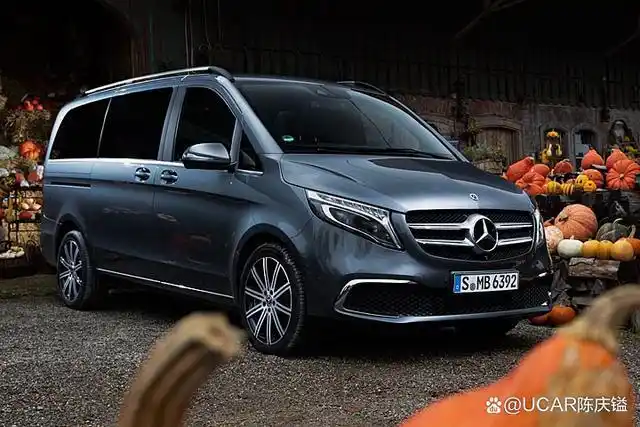 现行原厂代号为 w447 的 mercedes-benz v-class 车系,选择在 2014 年