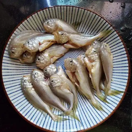 香酥狮头鱼,脆脆的狮头鱼,一口一个,好吃到停不下来