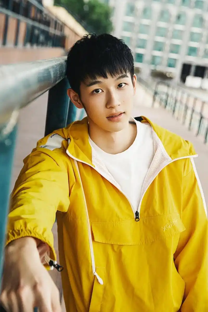 吴迪飞_演员_作品_个人资料_简历_生日_留言 - 酷乐米