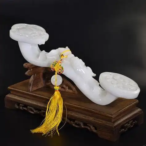 李理谦:家居风水之玉如意有哪些寓意和作用?摆放时要注意些什么