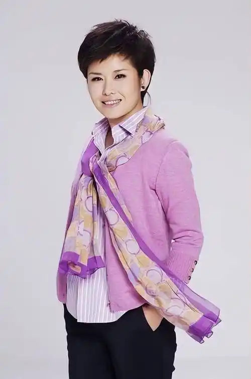 央视女主持王宁:"文学是我生命的底色",莫言也曾为她撰文_节目_养生堂