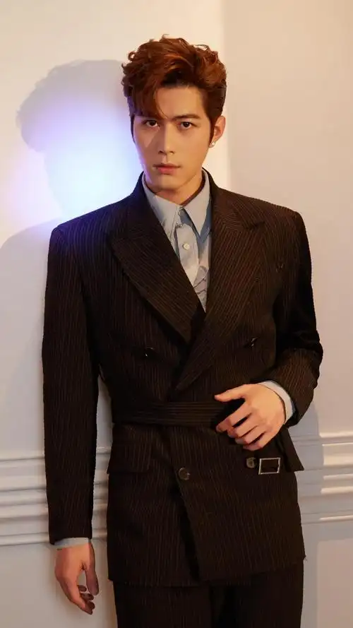 陈学冬暖冬时尚帅气写真