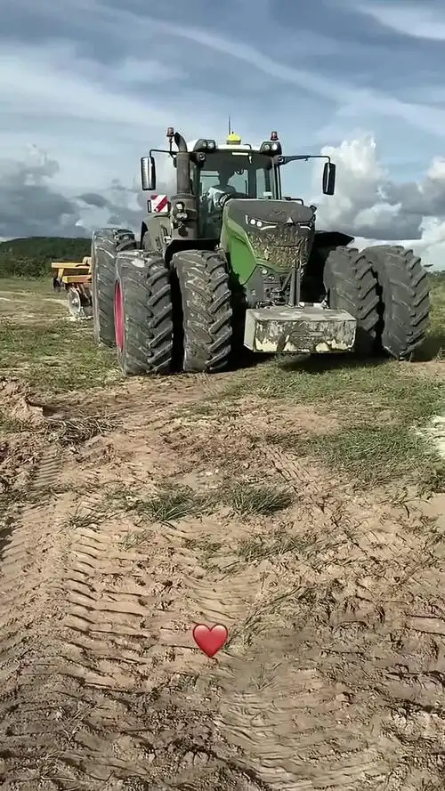 芬特1050拖拉机海外农机视频展现