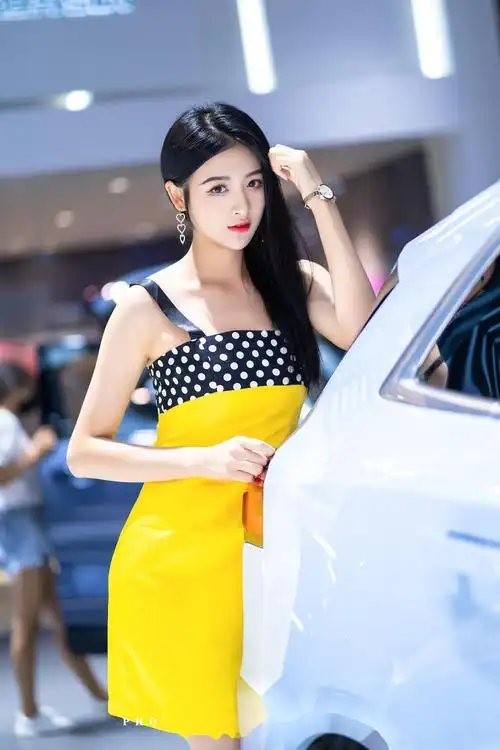 东莞车展##聆听拍车展# 模特:grace 摄影后期:聆听猎人 器材:a7m3