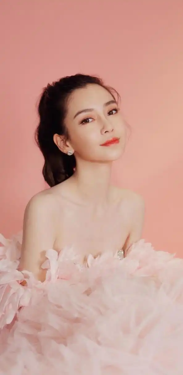 杨颖高清壁纸来了,喜欢的话赶紧收藏吧![大哈]