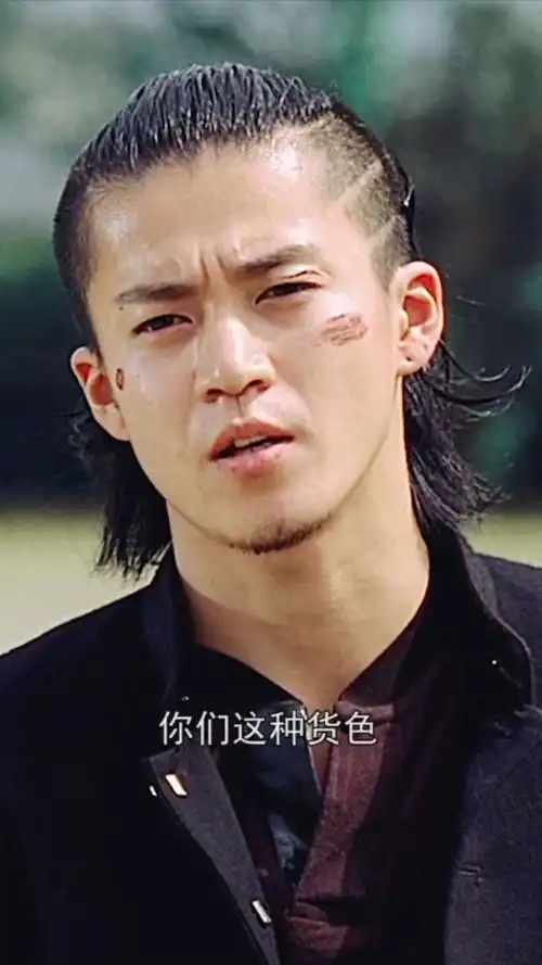 小栗旬13年前热血高校造型痞帅背头述说不凡残酷青春岁月