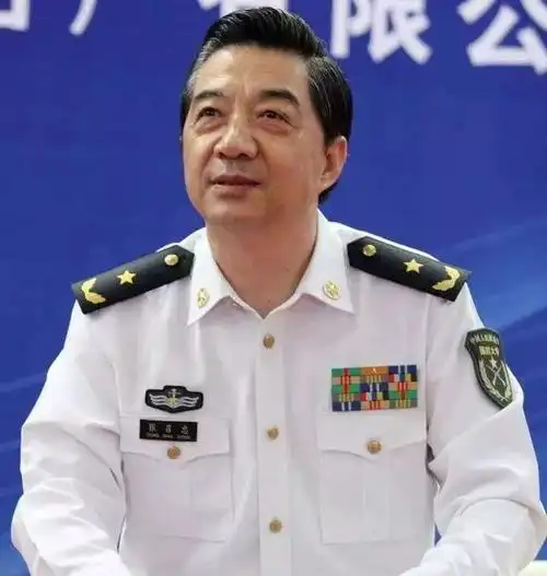 李云龙的演员李幼斌在现实中也是少将?教你辨别真假军人!