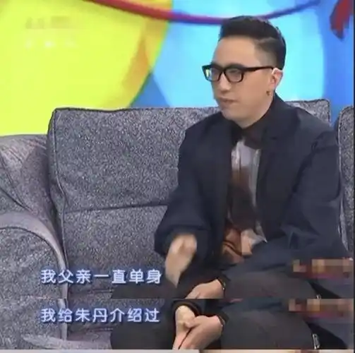 原创明星们干过的匪夷所思的事从大s到周冬雨件件离谱又雷人