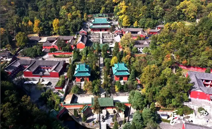 十堰武当山上线秋日限定惊喜_长江云 - 湖北网络广播电视台官方网站