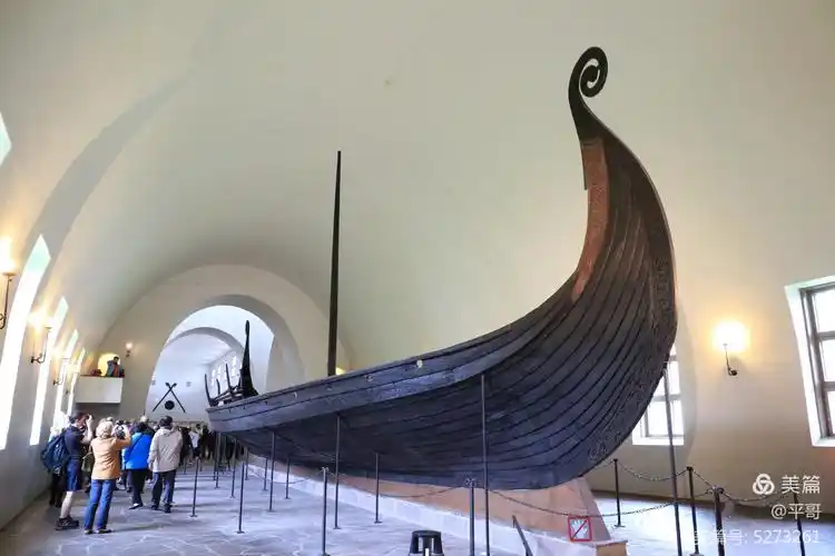 博物馆共有三艘出土的海盗船,分别是9到11世纪制作的.