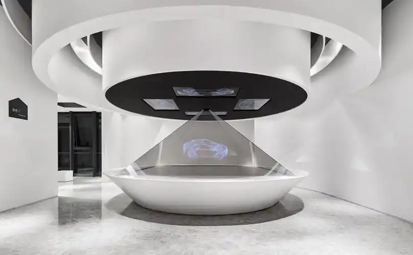 他们在这个科技感十足的展厅里盖起了"房子" | hi设计