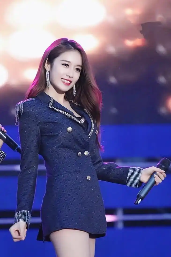 颜值美图,清新纯澈,高冷美艳,韩国歌手朴智妍高清写真