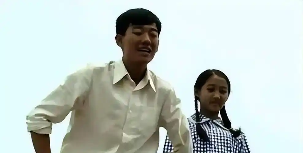 原创父母爱情都捧不红的女演员13岁考上戏如今却因整容无戏拍