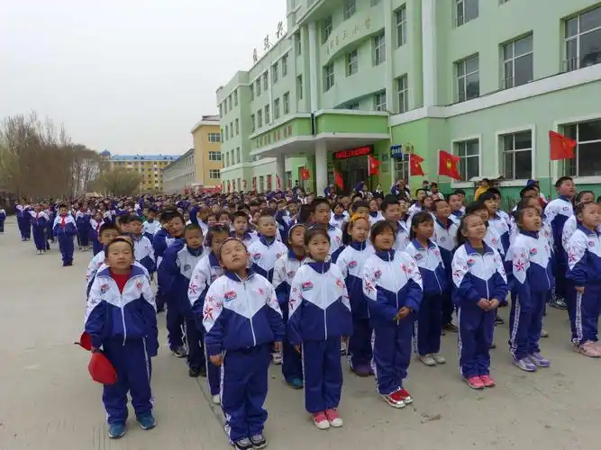 魅力中秋 欢度国庆————饶河三小开展"庆中秋,迎国庆"系列主题教育