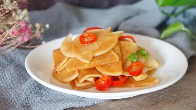 腌萝卜用白醋还是陈醋专业厨师传授技巧简单快手又脆爽