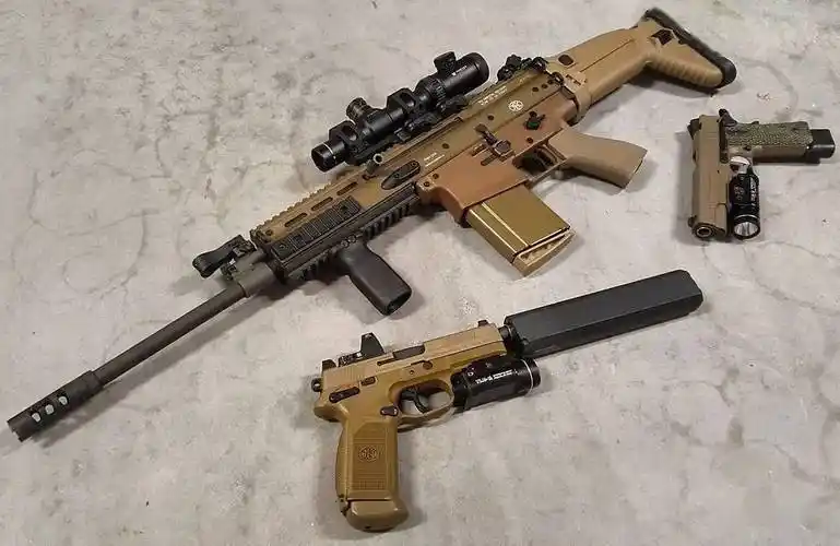 【泥色当道】比利时fn公司scar系列步枪美图欣赏