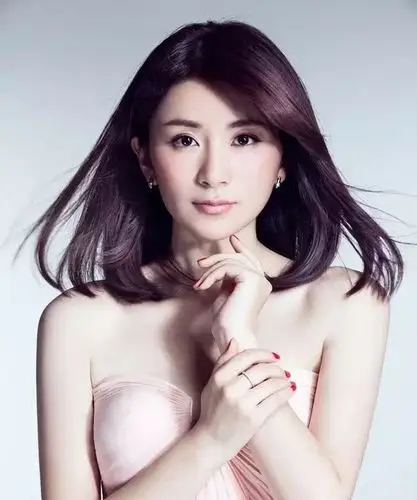 被誉为"宅男女神"的刘庭羽,身材窈窕,皮肤光滑,你喜欢她吗?