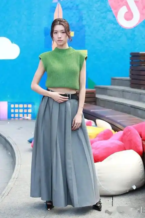 tvb女星蔡思贝自曝多次玩火烧身才学会与异性避嫌被迫遵守娱乐圈规则