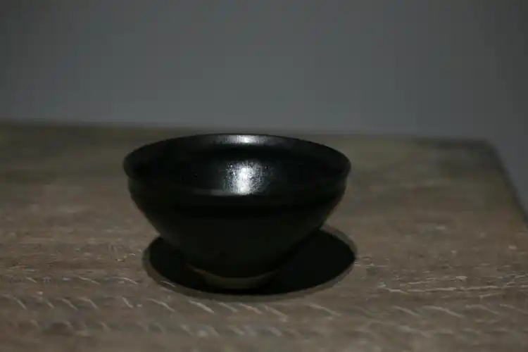 黑釉束口茶盏