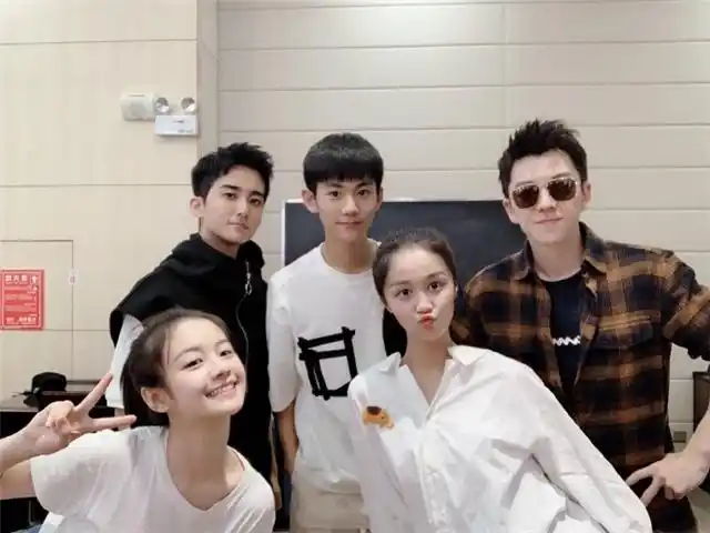 小欢喜6位少年演员林磊儿年龄最小还有3位是科班出身