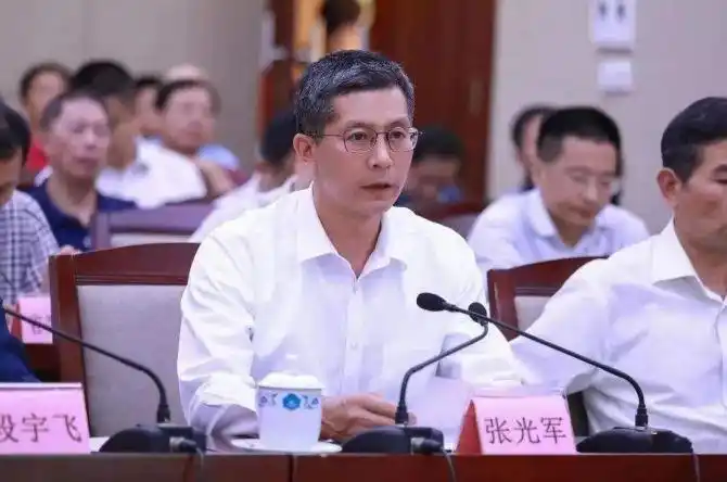 中组部10名领导班子成员亮相多了一位女领导