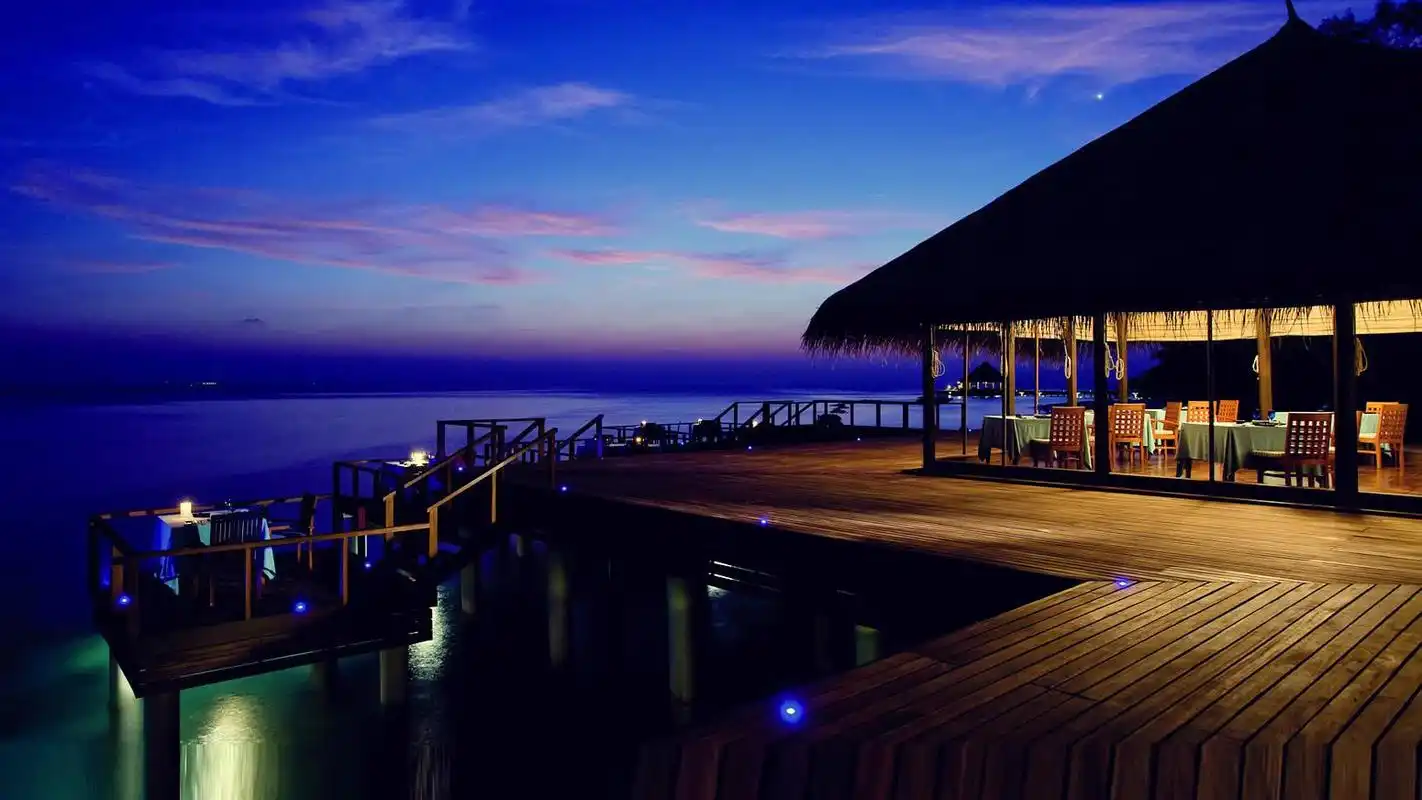 夜景下的马尔代夫,星夜无眠