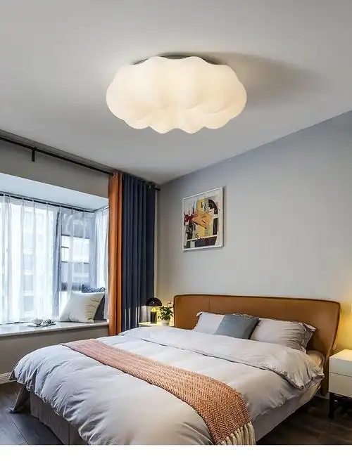 儿童房卧室灯吸顶北欧房云朵灯男孩女孩主卧房间灯轻奢创意卧室灯公主