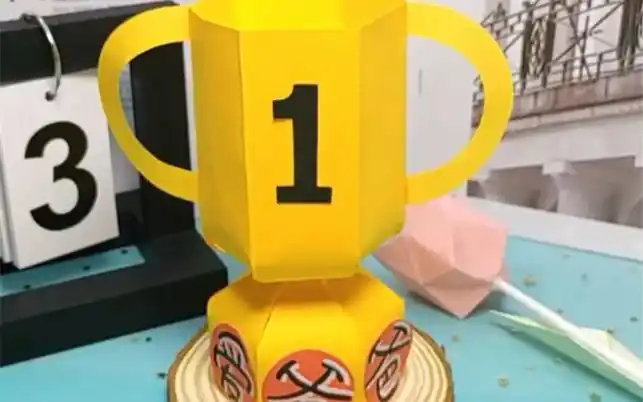 父亲节手工奖杯,非常简单,送给最棒的爸爸