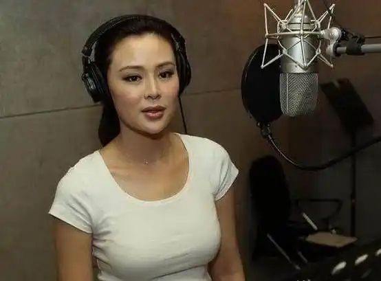 关悦:婚后8年生3胎还拒绝拍吻戏,她对佟大为的牺牲远比你想得多_父母