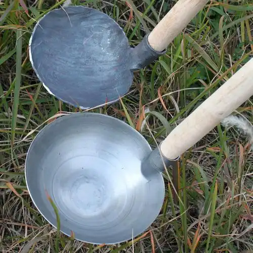 农用工具人工一体锻打铁勺子 养殖常用提粪料勺 建筑灰勺 马勺头