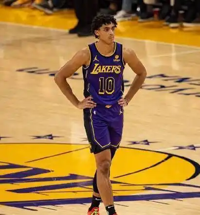 湖人新秀表现平平 签下高价合同或存风险