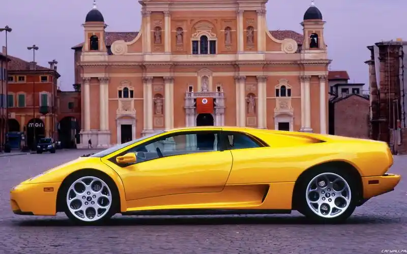 兰博基尼鬼怪gtr壁纸