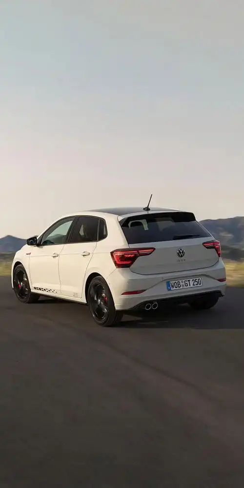 大众推出polo gti edition 25纪念版车型_腾讯新闻