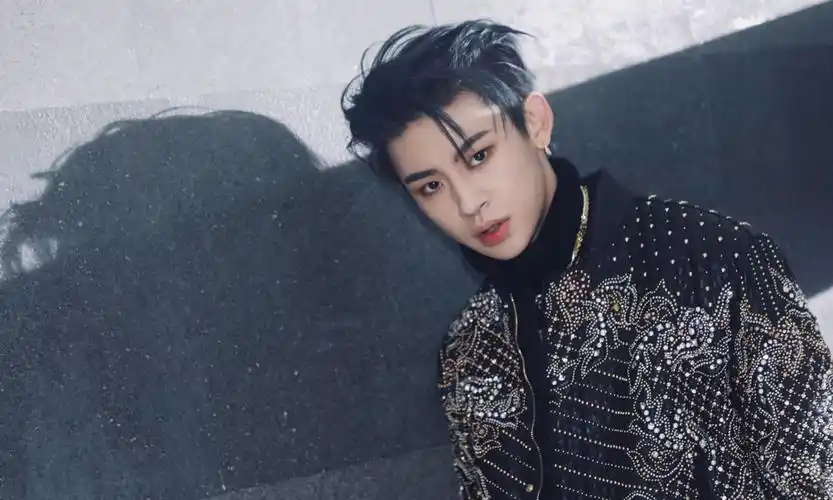 小鬼王琳凯两年来的发型合集真的越来越get不到他的帅了