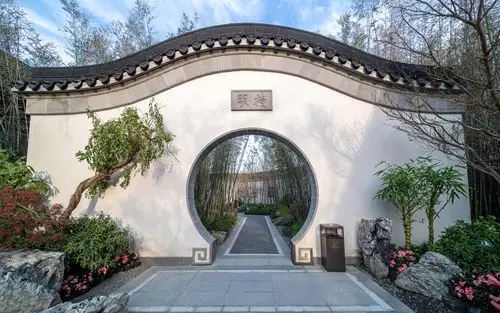 建发泊月湾～中式园林风格小区