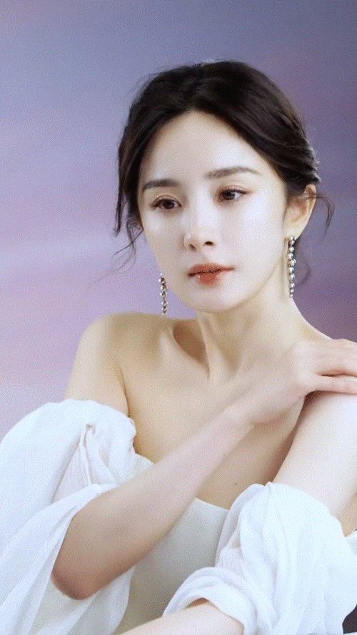 杨幂月光白裙##杨幂